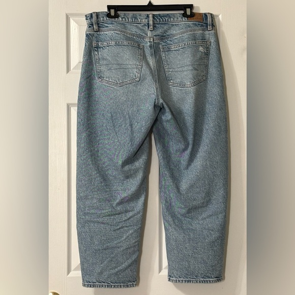 NWOT American Eagle Stretch Barrel Jeans in Skylight Size 8 - Picture 6 of 14